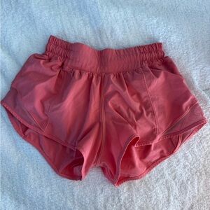 Women’s Hotty Hot Low-Rise Lined Short 2.5" - Coral - Size 2